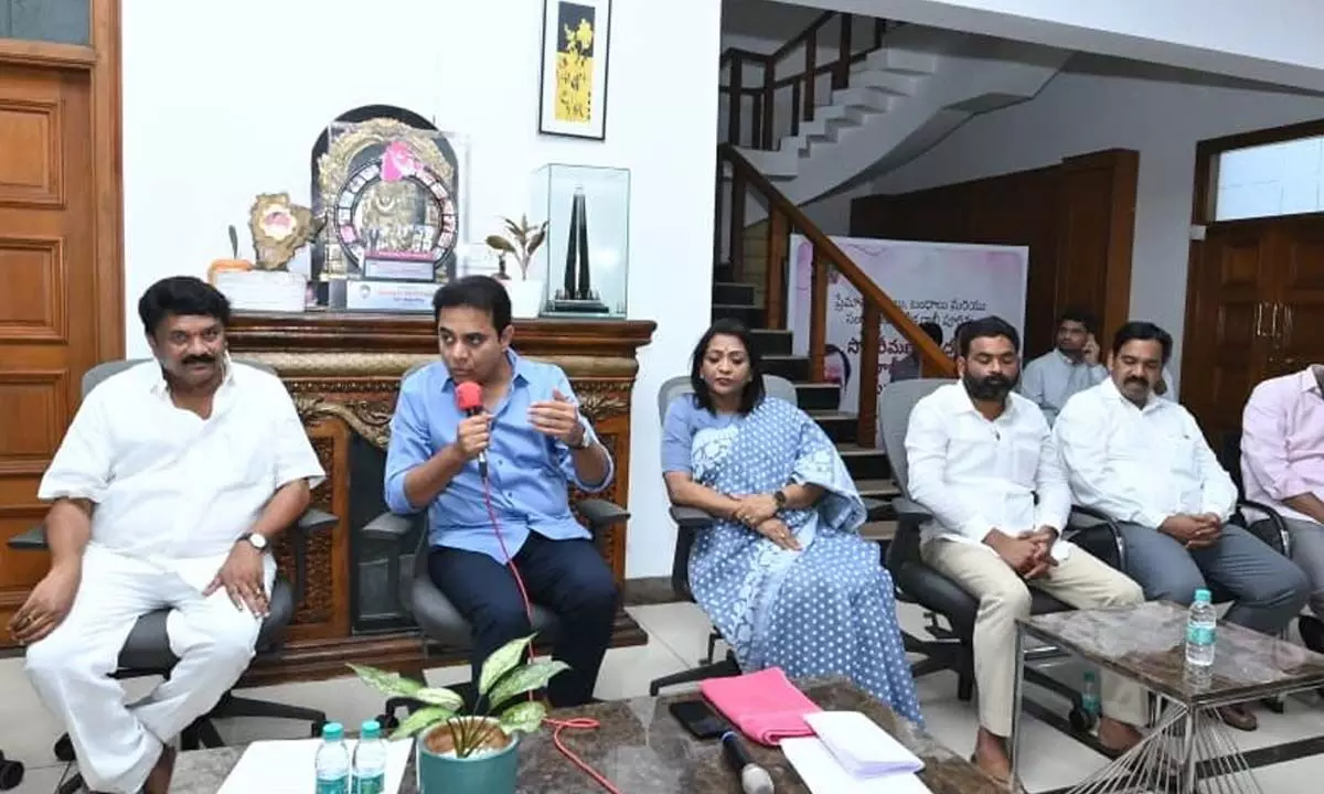 KTR holds a key meeting with BRS GHMC Corporators