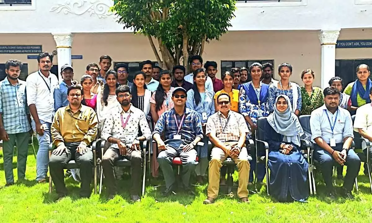 Students of PVKK Engineering College, Anantapur, with the faculty and management representatives