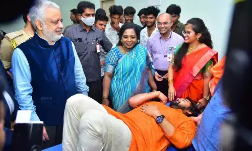 Governor Tamilisai inaugurates blood donation camp on ‘World Blood Donor Day’