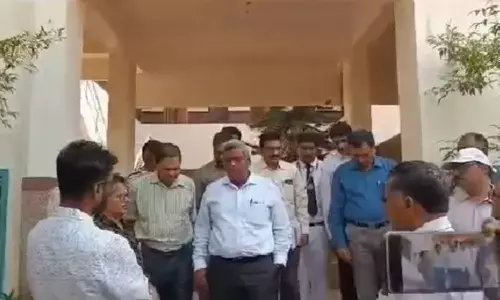 Guntur Divisional Railway Manager Rama Krishna addressing media persons after inspecting Nandyal railway station on Wednesday