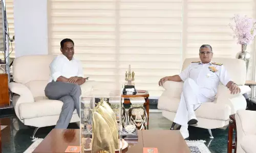 Chairperson of VPA M Angamuthu with Flag Officer Command in Chief, Eastern Naval Command Vice Admiral Biswajit Dasgupta