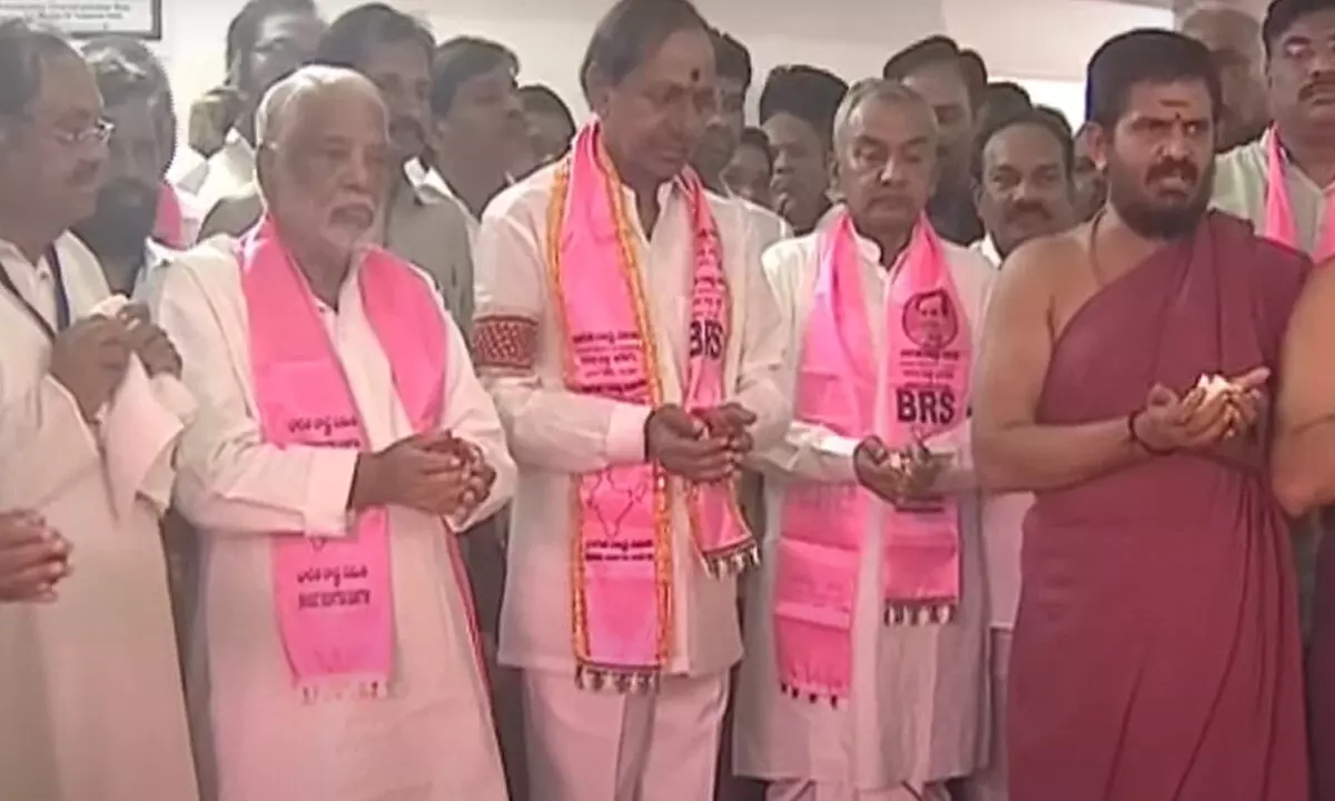 KCR inaugurates the BRS party office in Nagpur