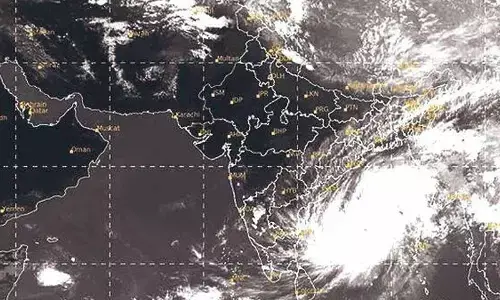 Heavy Damage in Gujarat Coast Likely