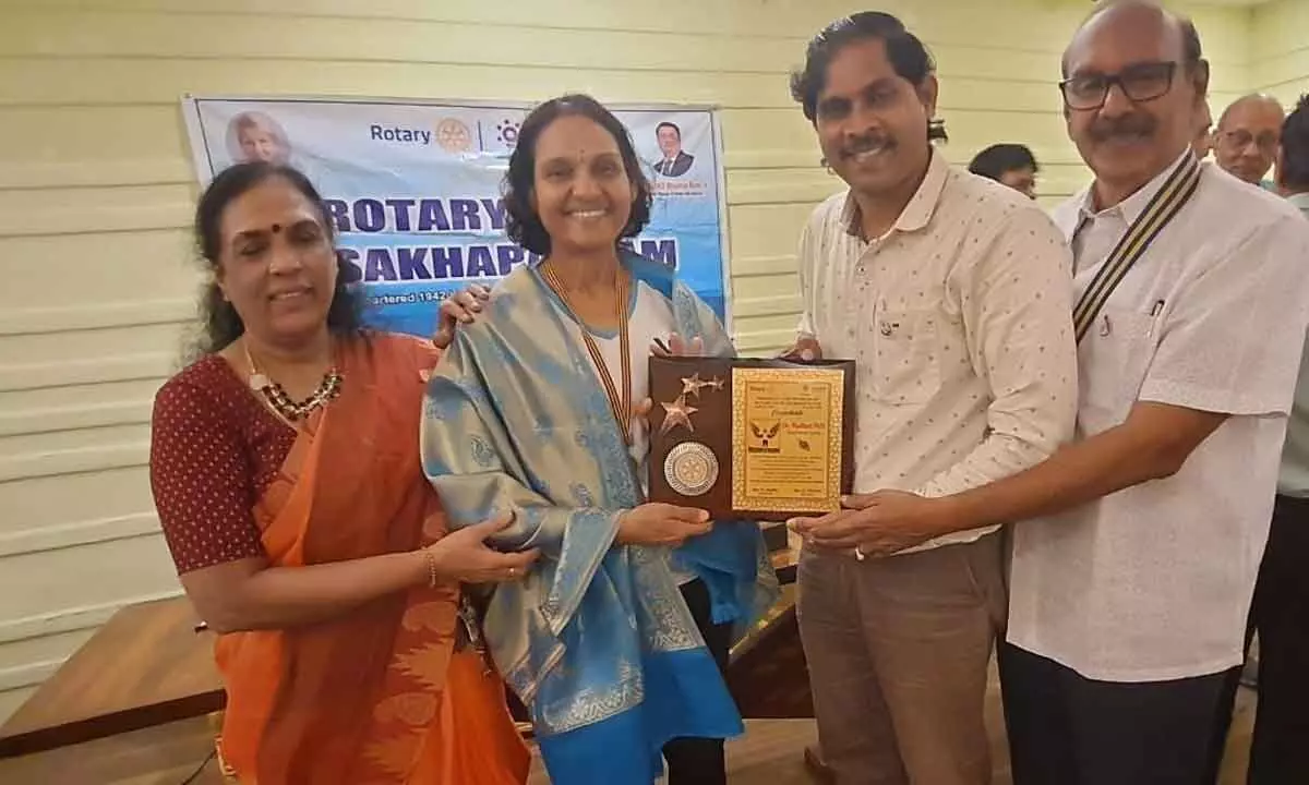 Rotary Club, Visakhapatnam felicitating founder of Vizag Runners Society Madhuri Palli for her incredible achievement in finishing the 90-km Comrades Marathon on Thursday