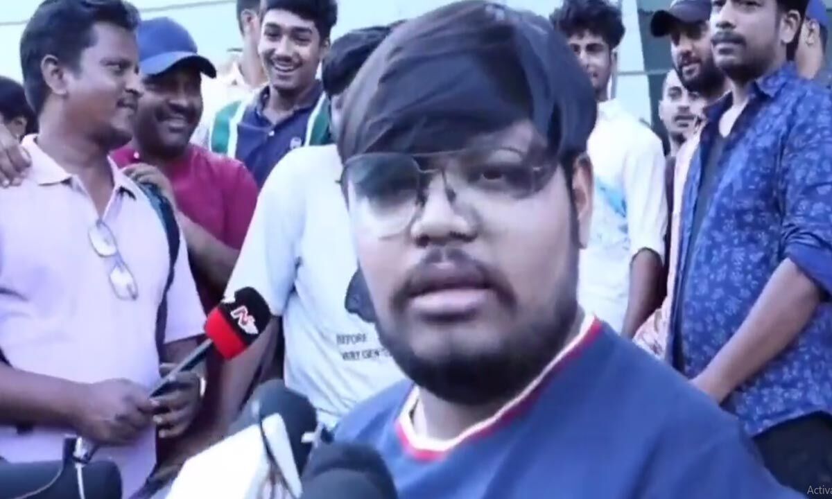 Hyderabad Prabhas’ fans thrashes reviewer for giving negative review