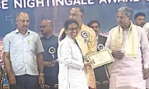 Jemimal Christopher receives Florence Nightingale Award for exemplary service
