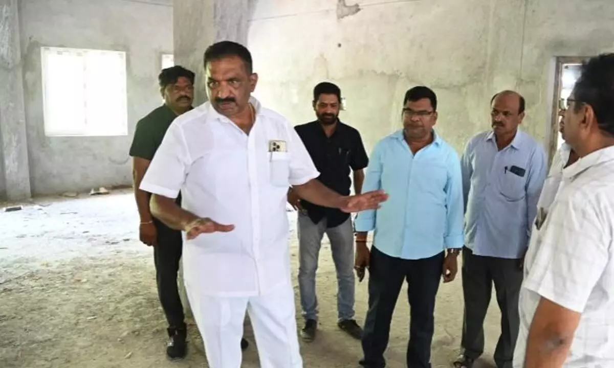 Karimnagar Mayor inspects arrangements for KTR’s visit