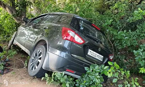 BJP leader killed in road accident in Karimnagar