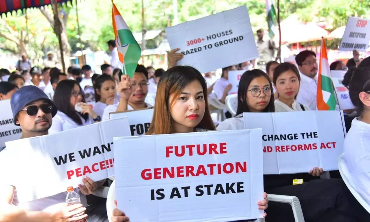 Manipur people in Hyderabad stages protest