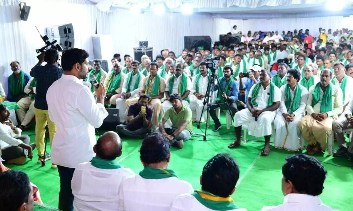 TDP national general secretary Nara Lokesh interacting with the farmers at Tegacharla in Venkatagiri constituency in Nellore district on Sunday
