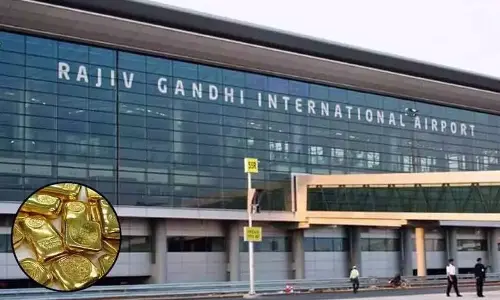 Dual case, Customs officials seize gold from passengers at RGIA