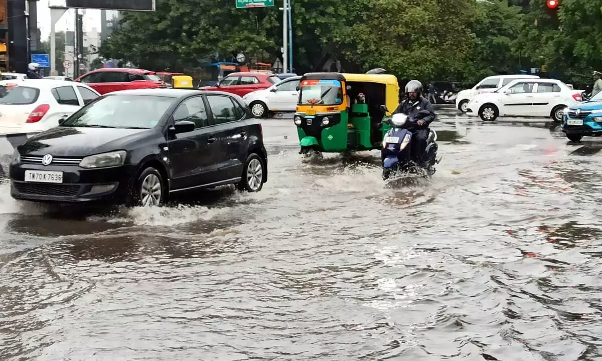 Rain lashes parts of Bengaluru city, several underpass shut