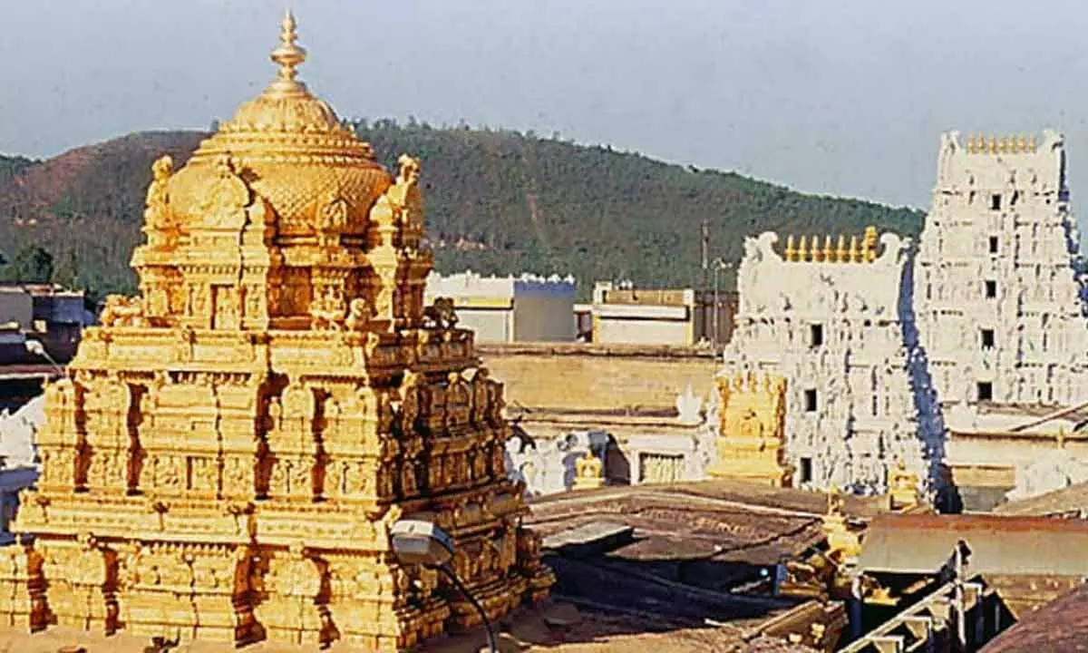 Devotee rush continues in Tirumala, 17 compartments filled