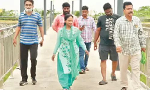 Municipal Commissioner D Haritha along with SE T Mohan and ME Chandrasekhar visiting Vinayaka Sagar in Tirupati on Wednesday