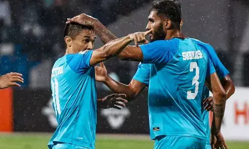 Chhetris hat-trick helps India rout Pakistan 4-0