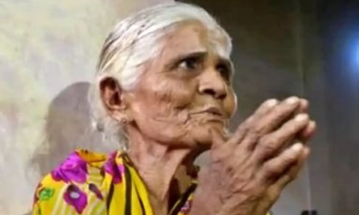 GESCOM shocks old woman by issuing power bill for Rs. 1 lakh