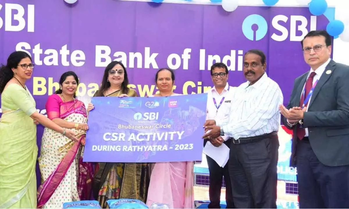 CSR Activity on Rath Yatra by SBI and SBI Ladies’ Club