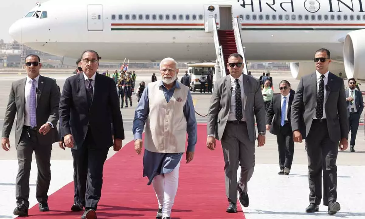 After completion of US Visit Modi arrives in Egypt