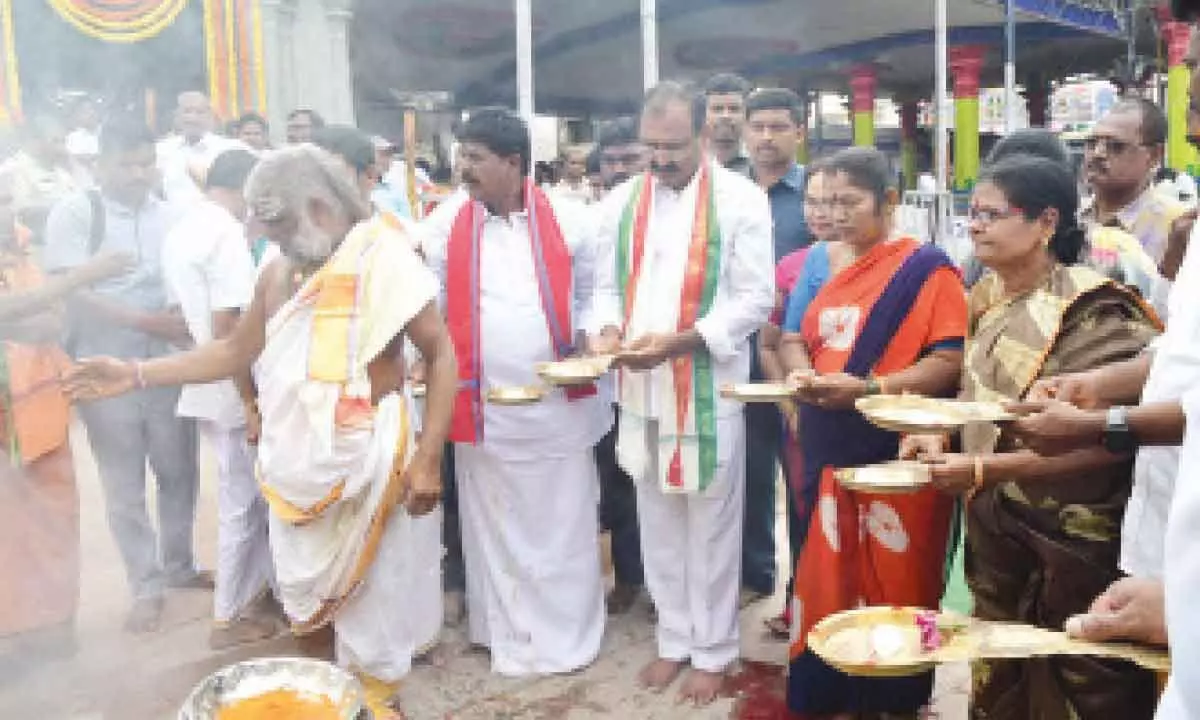 MLA Bhumana Karunakar Reddy performing puja for the 2nd phase of development works at Gangamma temple in Tirupati on Sunda