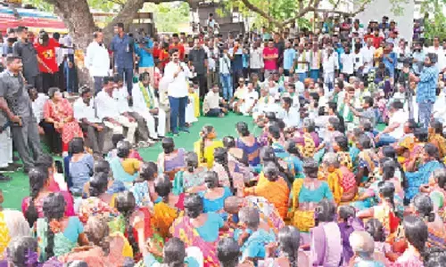 TDP national general secretary Nara Lokesh addressing the villagers of Annamedu in Sullurpet constituency on Monday
