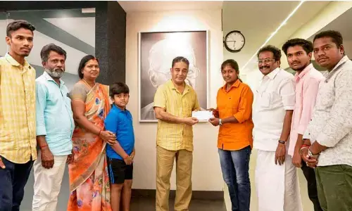 Kamal Haasan gifts car to woman bus driver who quit job over ticketing Kanimozhi
