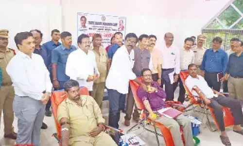Puvvada inspects MGBS, inaugurates blood camp