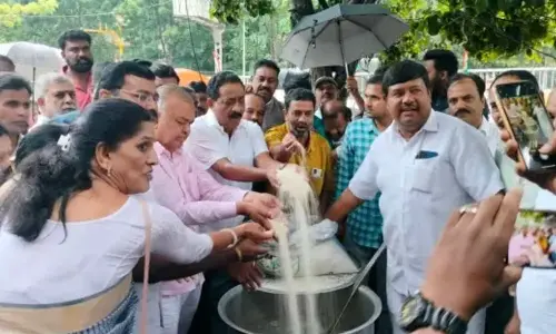 Cash instead of rice as ‘Anna Bhagya’ scheme goes awry