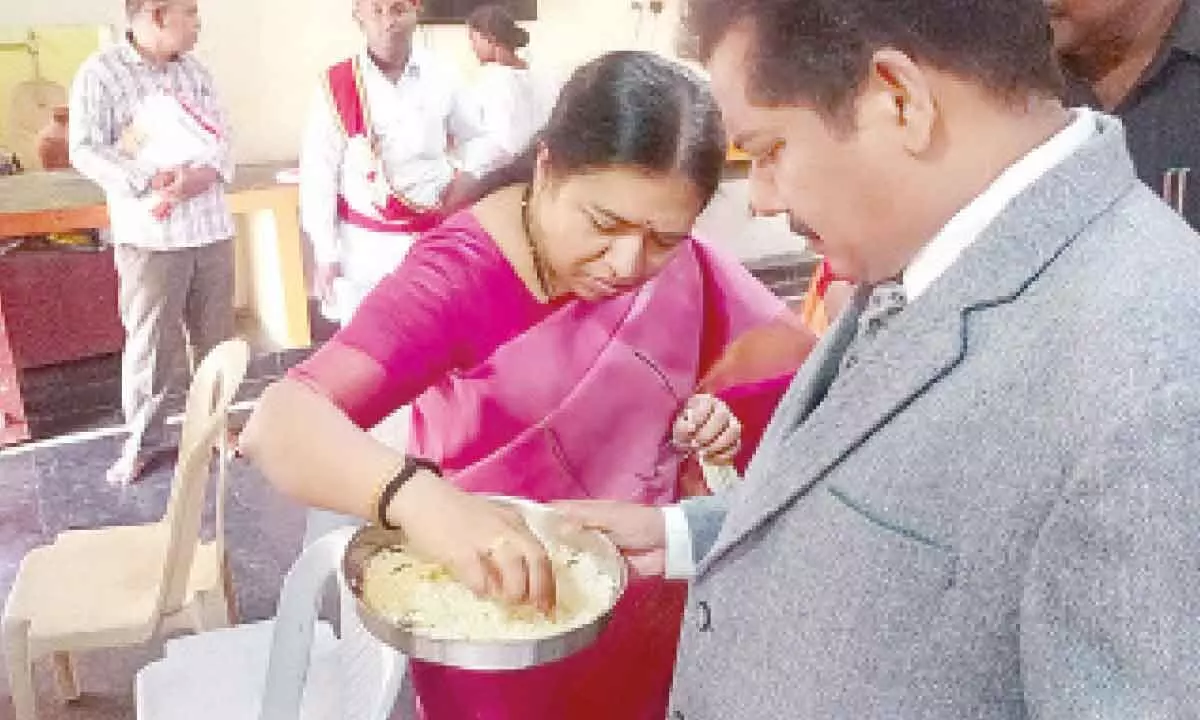 High Court Juvenile Justice Committee member and Judge P Venkata Jyothirmayi inspecting food at Balasadan in Ongole on Friday