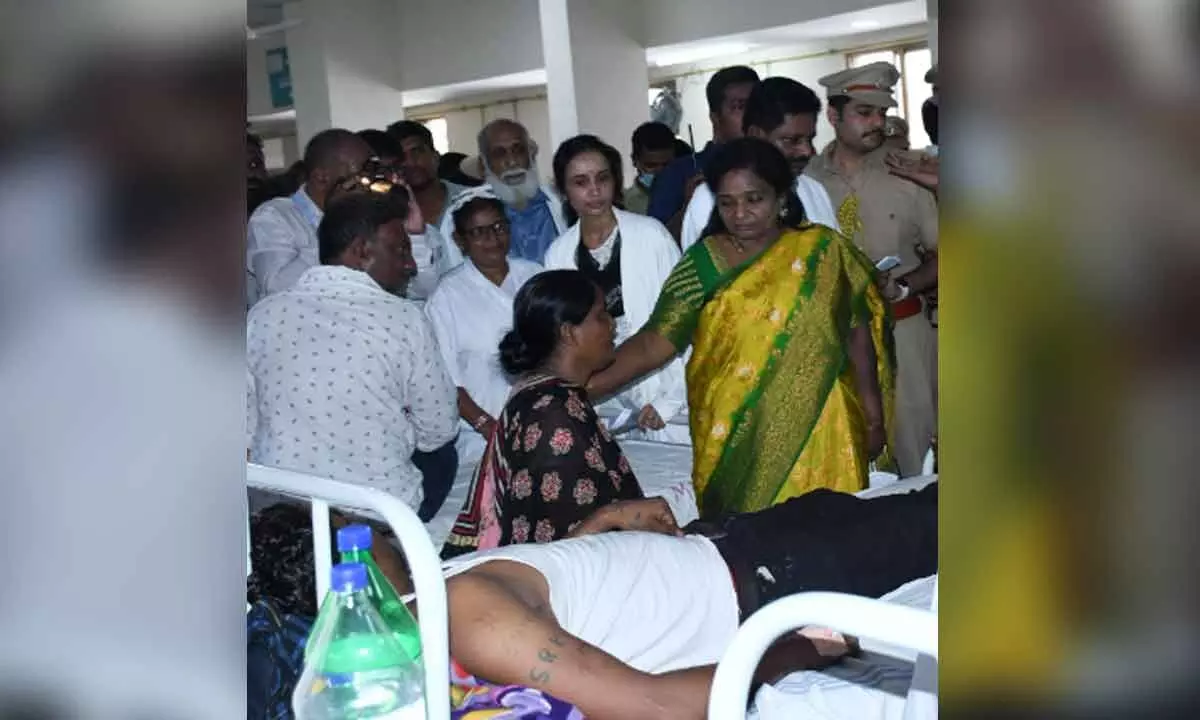 Governor Tamilisai makes surprise visit to OGH to assess ground zero situation