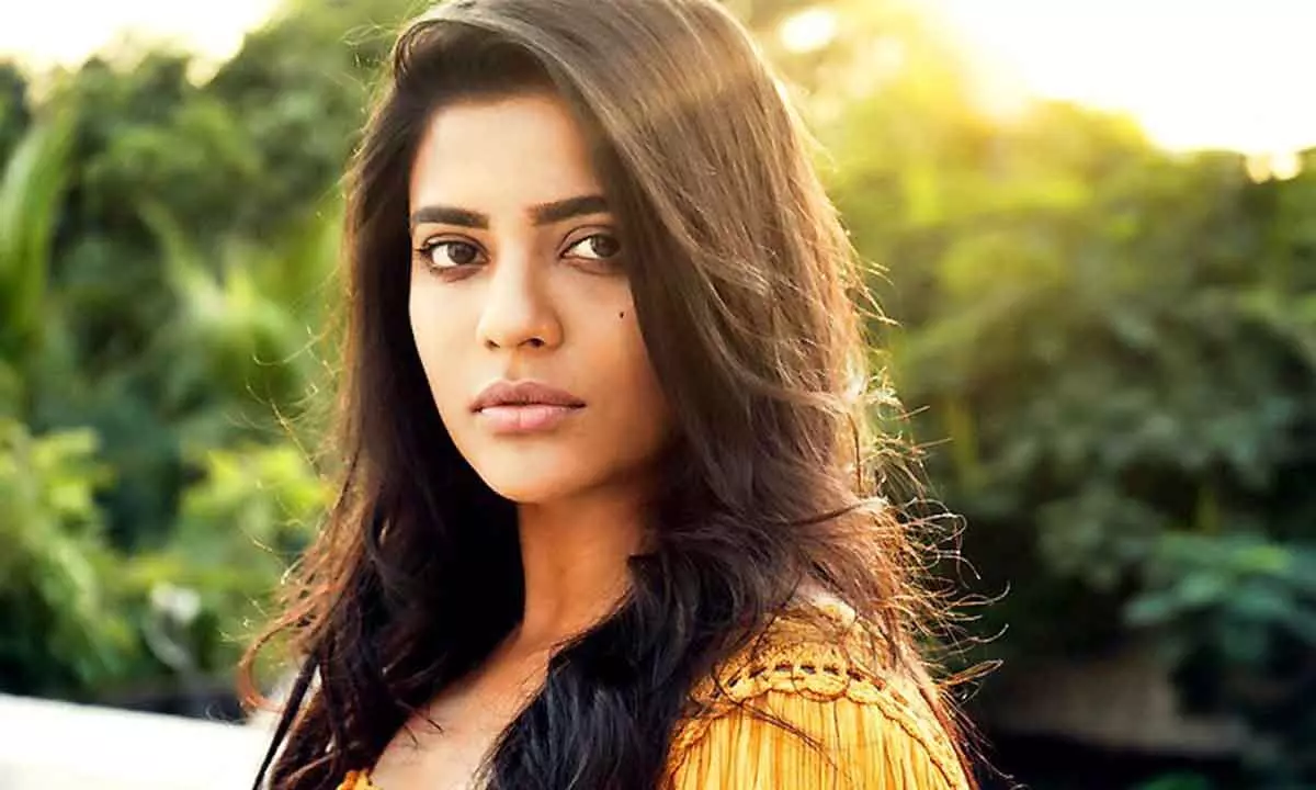 Many stars & directors praise me on stage, but will not cast me- Aishwarya Rajesh
