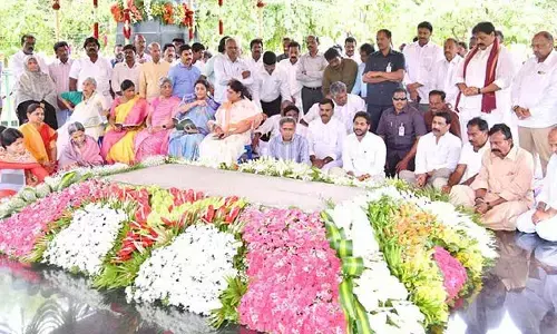 YS Jagan pays tribute to YS Rajasekhar Reddy on birth anniversary