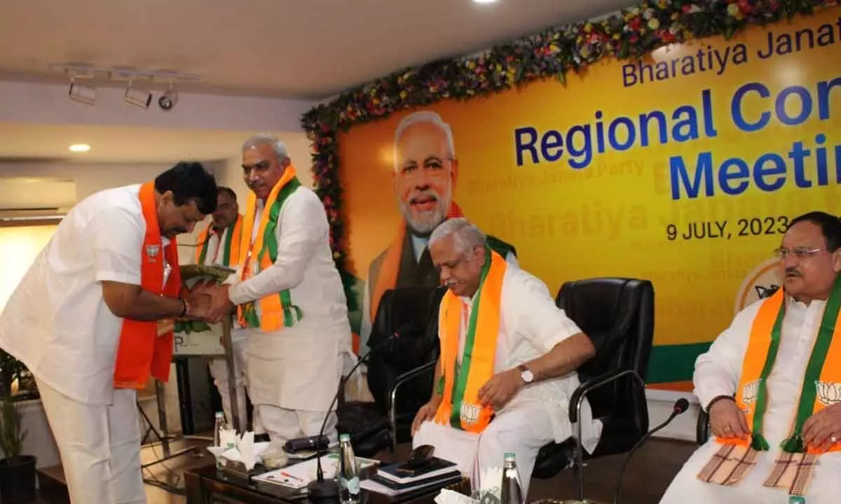 Khammam: Dr Ponguleti Sudhakar Reddy attends BJP meet in Hyderabad