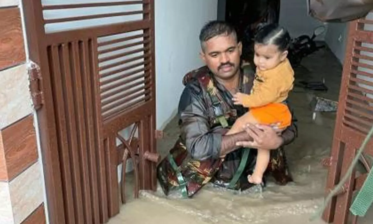 Army carries out rescue operations in Haryana