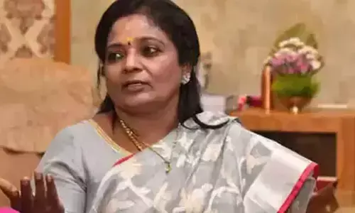 Governor faces hardship due to traffic in Hyderabad