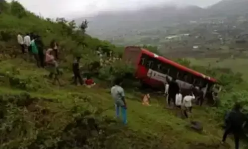 Woman dead, 23 injured as Maha bus falls into 400-ft deep gorge