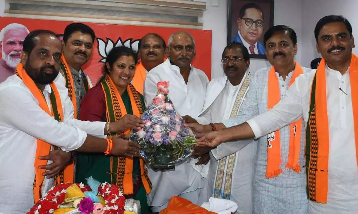 Daggubati Purandeswari assumes charge as the president of AP BJP