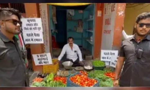 Vendor who deployed bouncers to guard tomatoes arrested