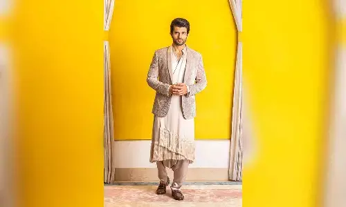 Vijay Deverakonda Defines Ethnic Charm in a an Ivory Kurta and Pearl Blazer
