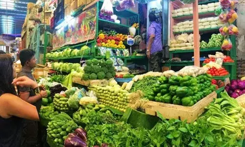 Kolkata: No respite from soaring veggie prices despite daily supervision by task force