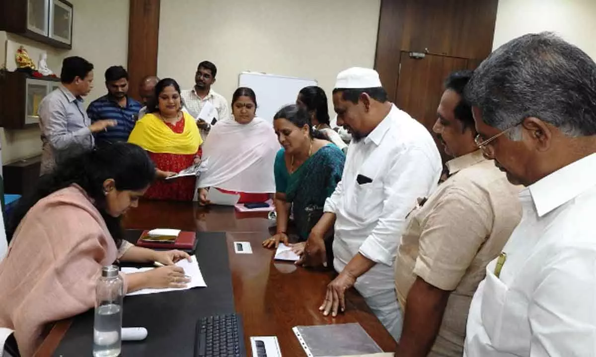 GMC Commissioner Kirthi Chekuri in a meeting with the corporators at her office in Guntur on Friday