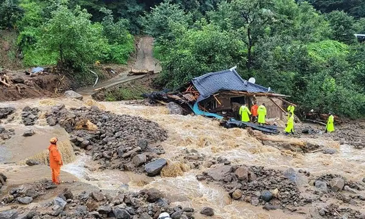 Torrential rains leave 21 dead, 10 missing in S.Korea