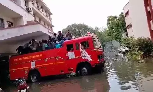 Fire department rescues 30 IIPA trainees from Delhis ITO