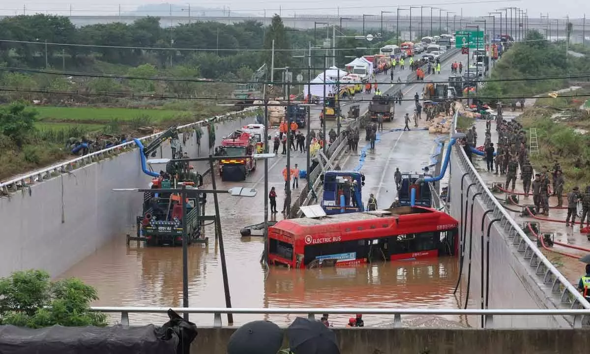 SKorea torrential rains: Death toll rises to 33, 10 missing