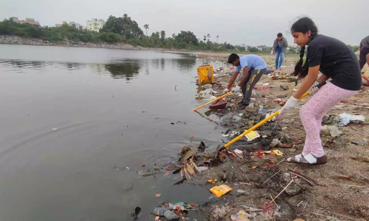 Hyderabad: Desilt Kapra Lake immediately, urge social activists & locals