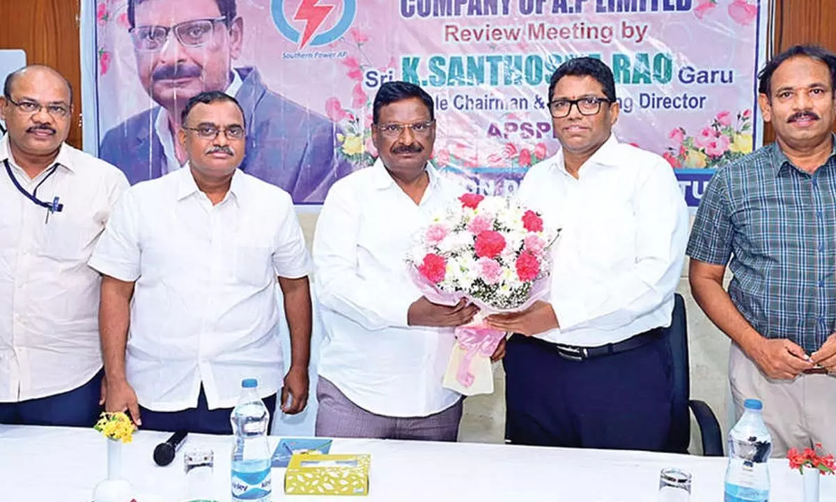 Sri City MD Ravindra Sannareddy welcoming APSPDCL CMD K Santosh Rao on Wednesday