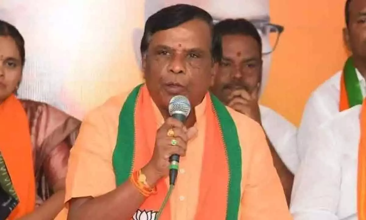 KCR’s downfall has begun, says BJP leader Dhanpal