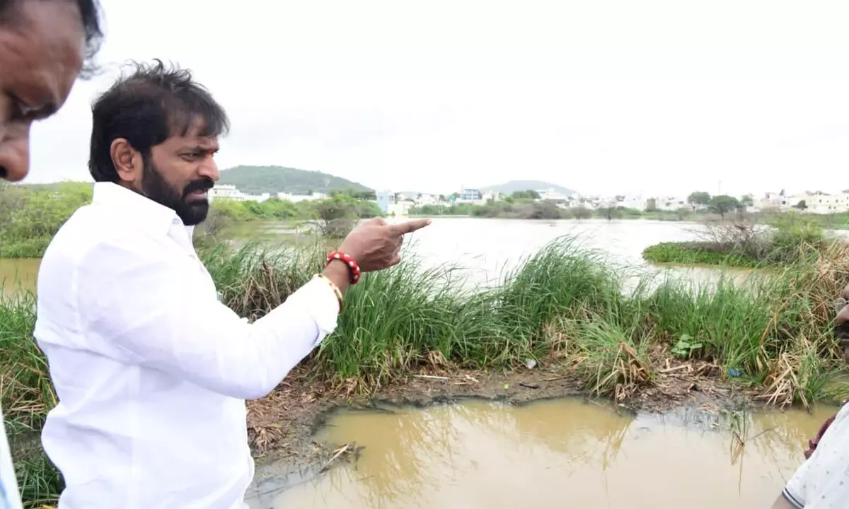 Minister Srinivas Goud inspects Errakunta pond in Mahabubnagar