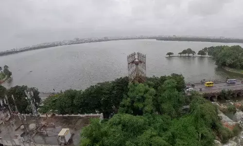 Monsoon raga: Incessant rains fill Hussainsagar in city to brim