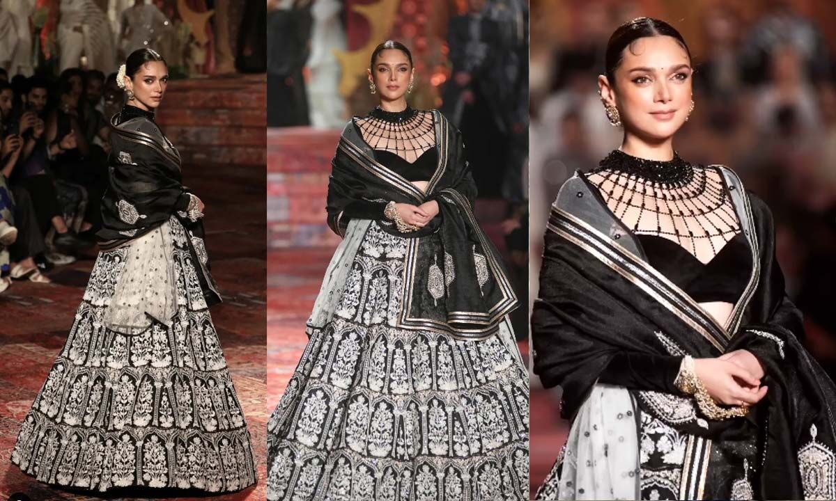 Buy Black Lehenga Polyester Lining Viscose Blouse 95% Printed Set For Women  by RI.Ritu Kumar Online at Aza Fashions.