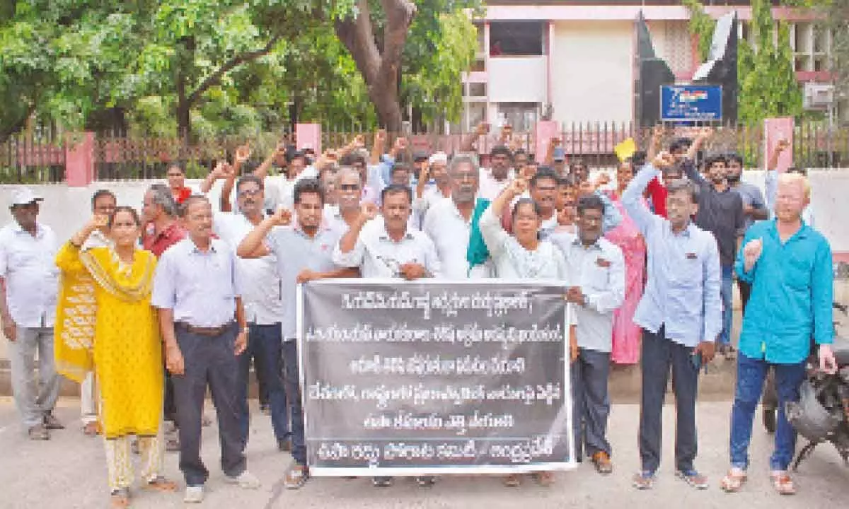 UAPA Raddu Porata Committee demands release of 2 activists